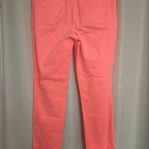 Gap (Coral colored) Broken-In Straight Khakis SIZE 6 - Picture 2 of 4